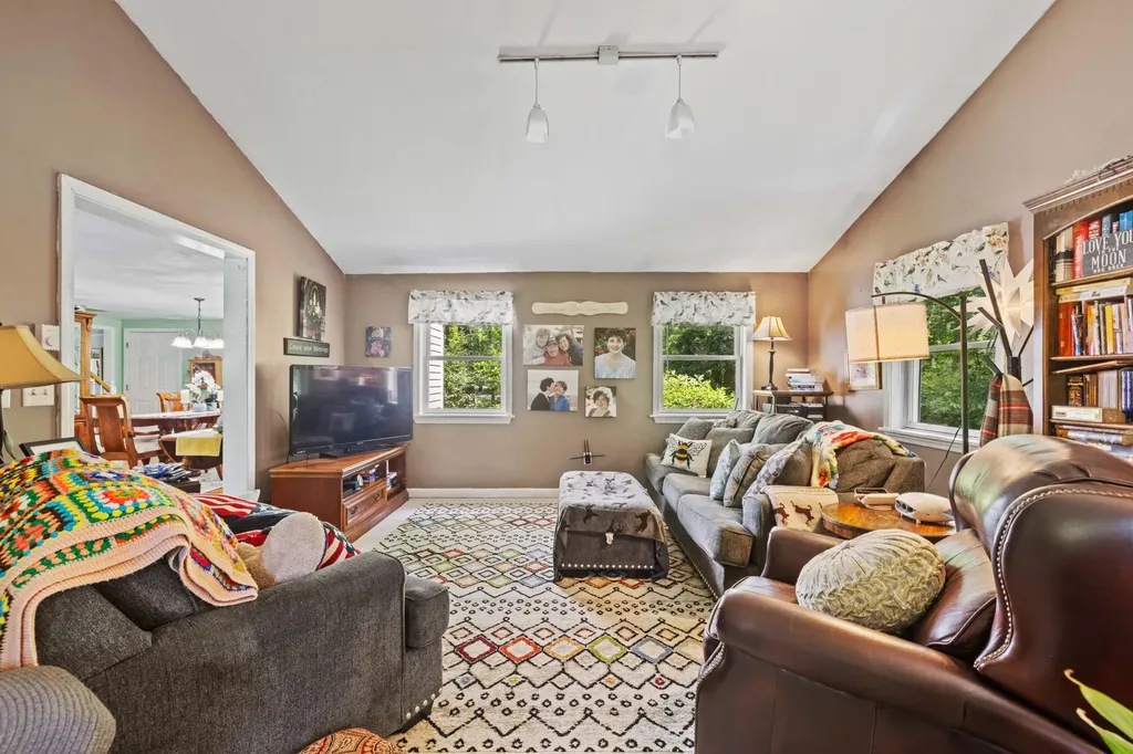 36 Middle Road Kennebunk ME 04043