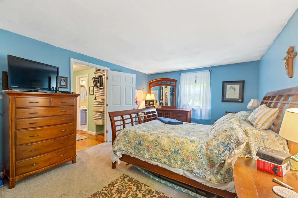 36 Middle Road Kennebunk ME 04043