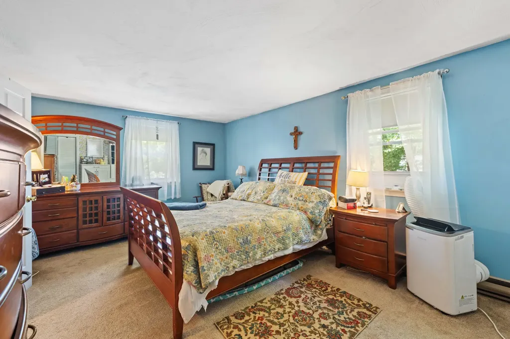 36 Middle Road Kennebunk ME 04043