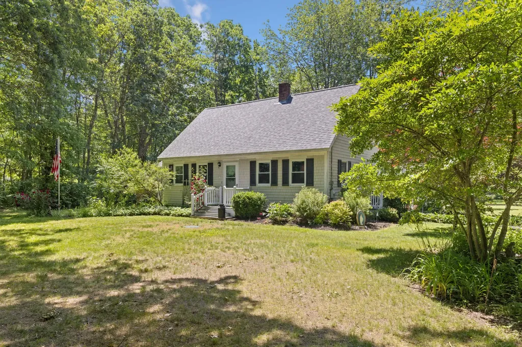 36 Middle Road Kennebunk ME 04043