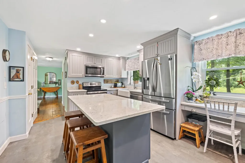 36 Middle Road Kennebunk ME 04043