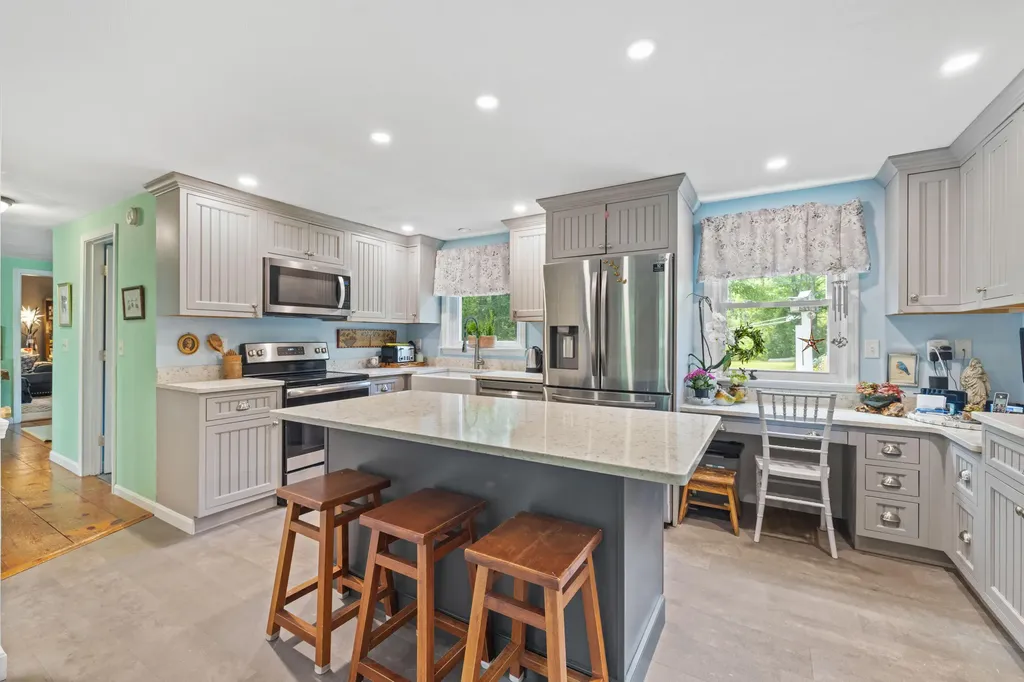 36 Middle Road Kennebunk ME 04043