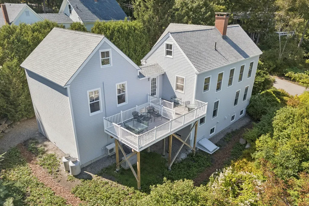 8 Cedar Street Camden ME 04843