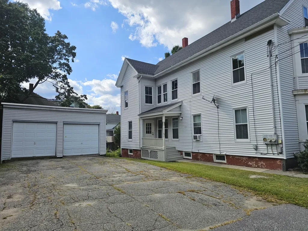 84 Summer Street Auburn ME 04210
