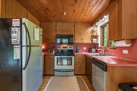 2 Flynn Road Raymond ME 04071