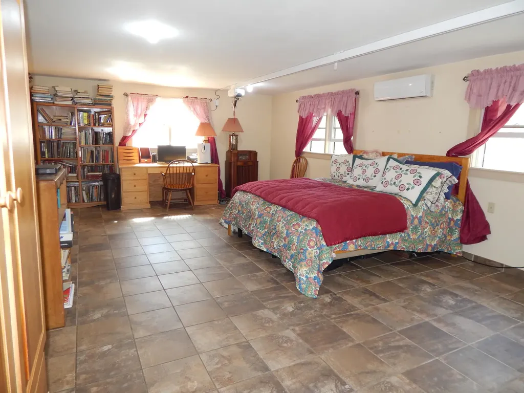 437 Stream Road Winterport ME 04496