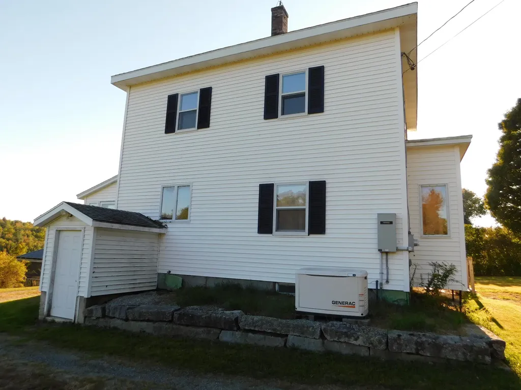 76 Dexter Road Garland ME 04939
