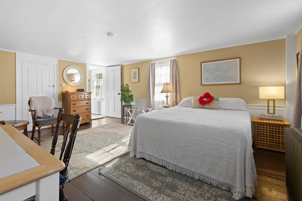 25 Cross Street Saco ME 04072