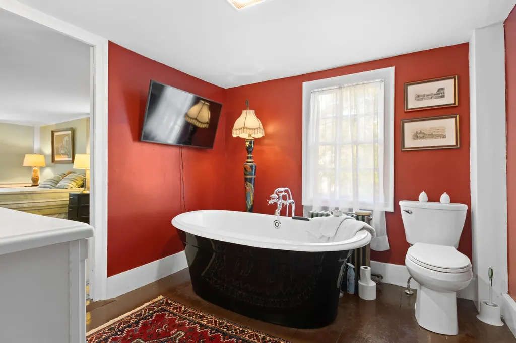 25 Cross Street Saco ME 04072