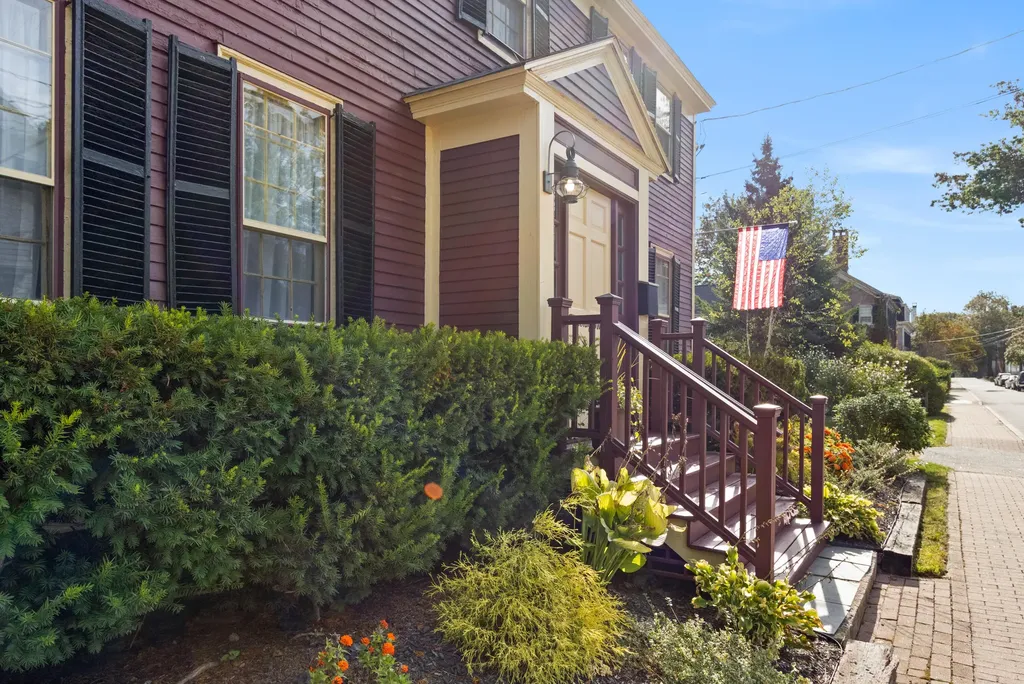 25 Cross Street Saco ME 04072