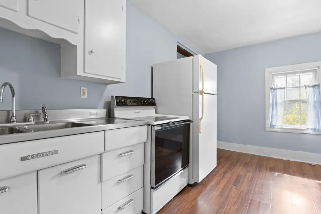 25 Cross Street Saco ME 04072