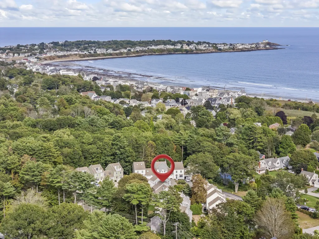 10 Yorke Ridge Way York ME 03909