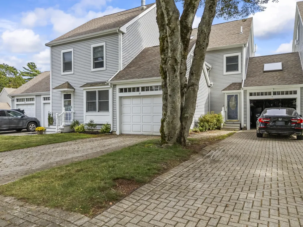 10 Yorke Ridge Way York ME 03909