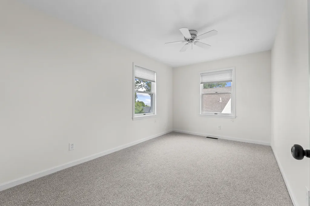 10 Yorke Ridge Way York ME 03909