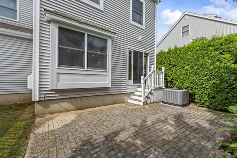 10 Yorke Ridge Way York ME 03909