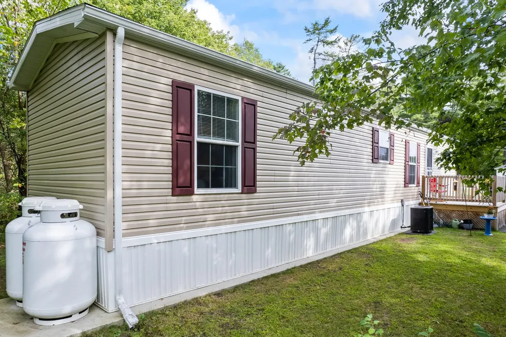 4 Clover Corner Lane Augusta ME 04330
