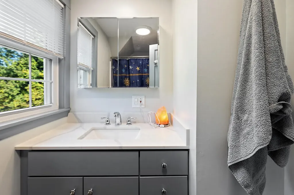 444 W Auburn Road Auburn ME 04210