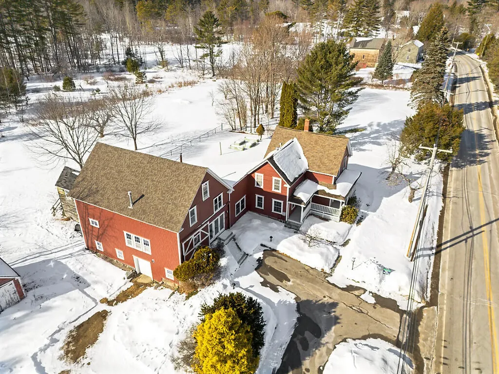 444 W Auburn Road Auburn ME 04210
