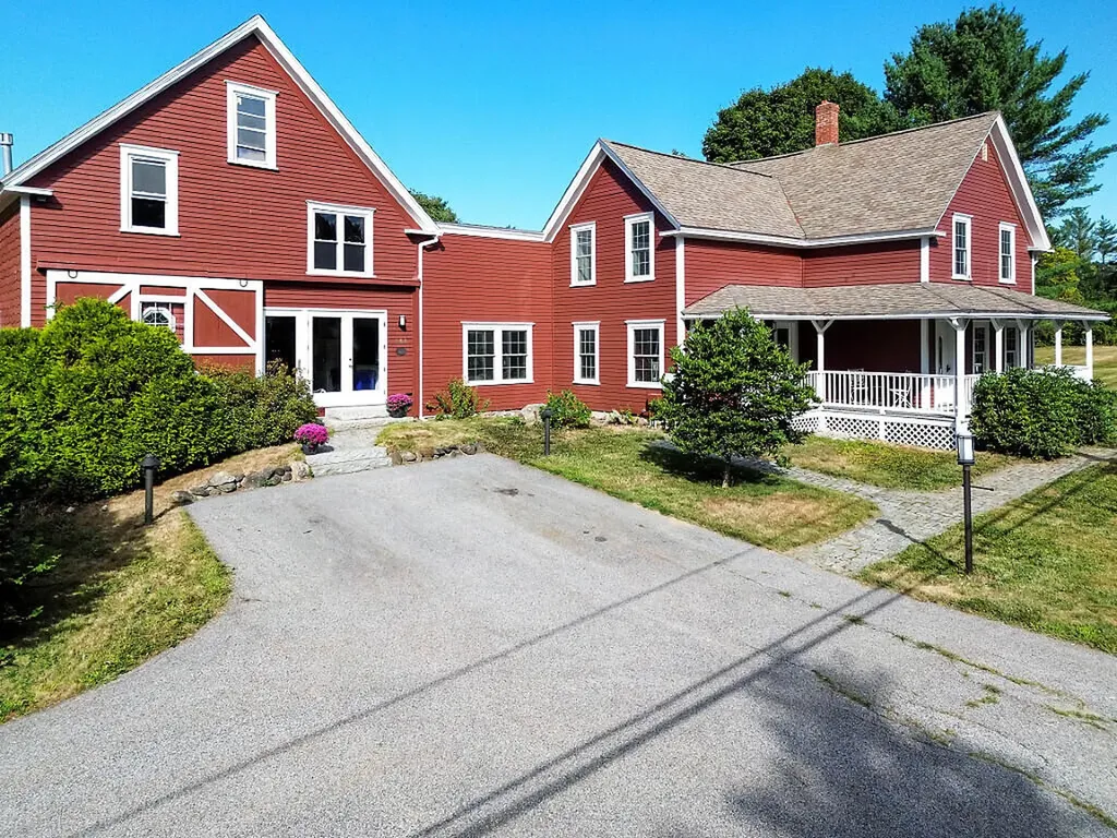 444 W Auburn Road Auburn ME 04210