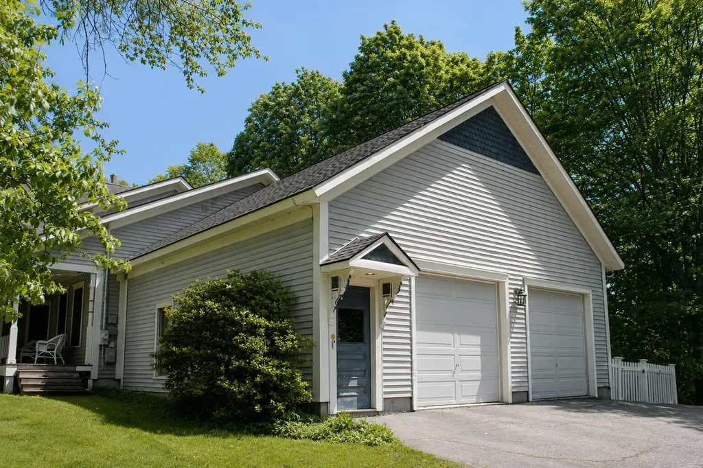 11 High Street Rangeley ME 04970