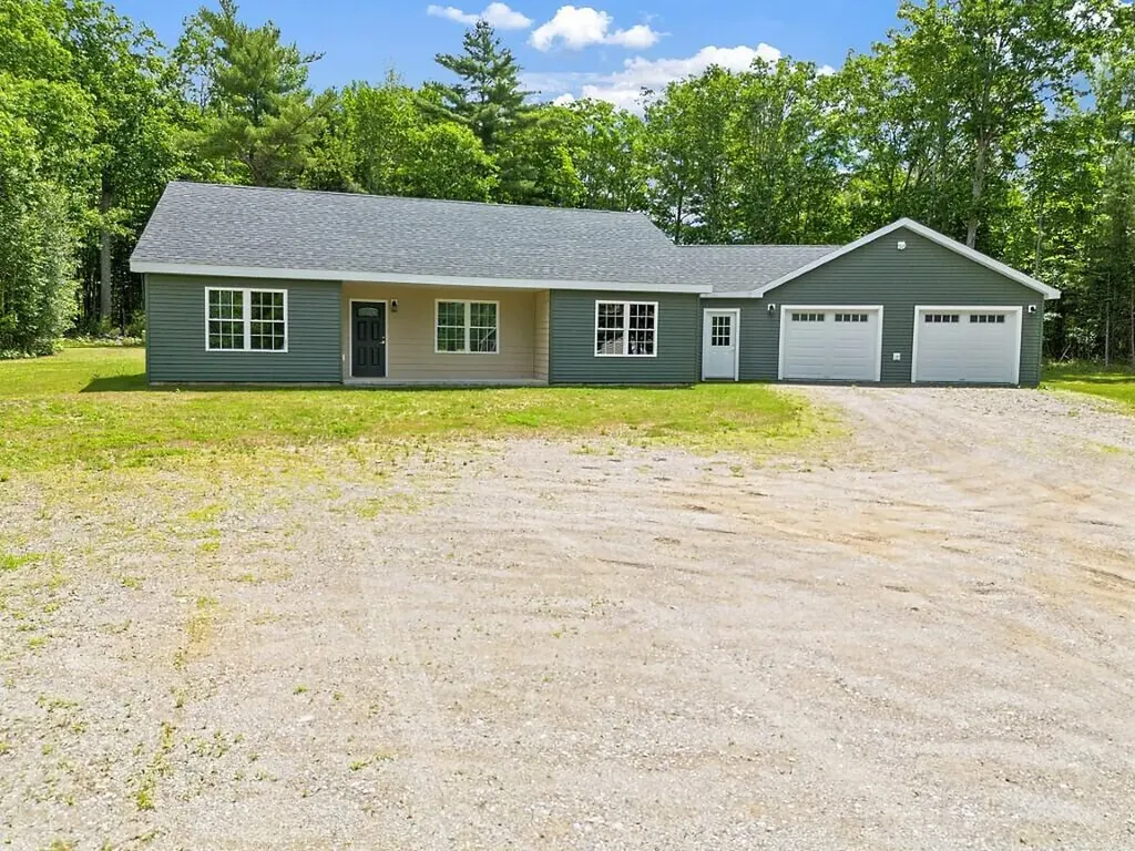 13 Chestnut Street Unity ME 04988
