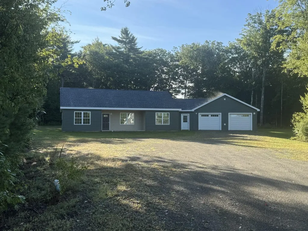 13 Chestnut Street Unity ME 04988