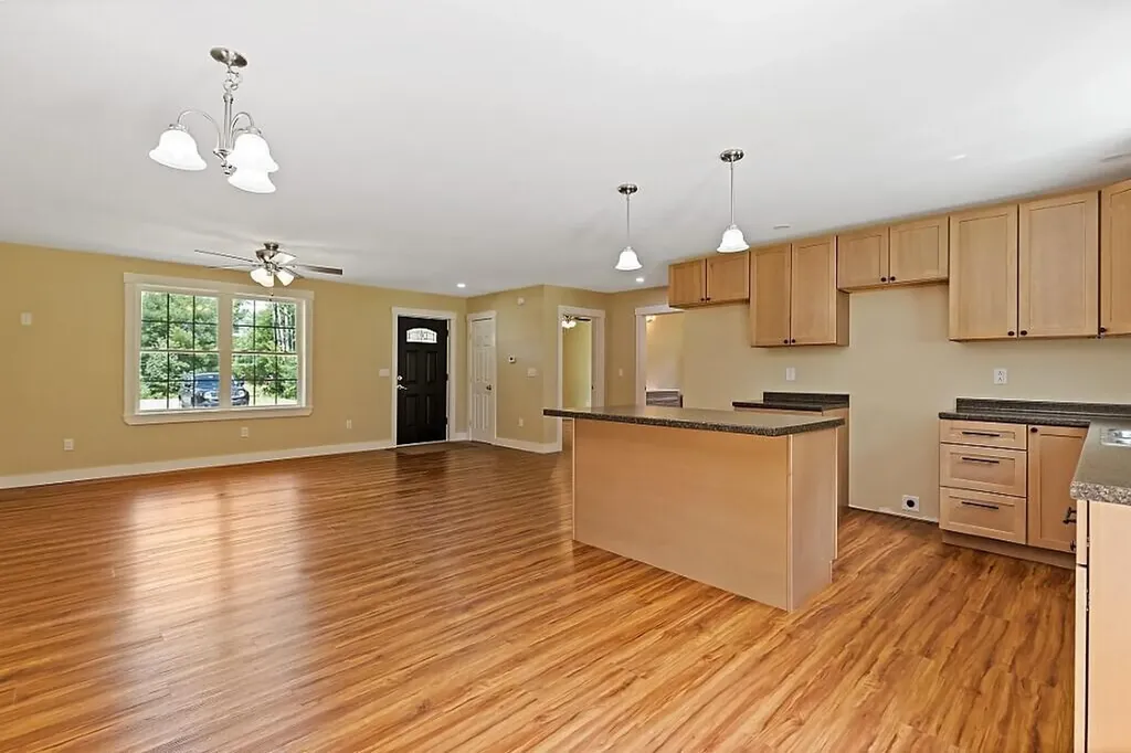 13 Chestnut Street Unity ME 04988
