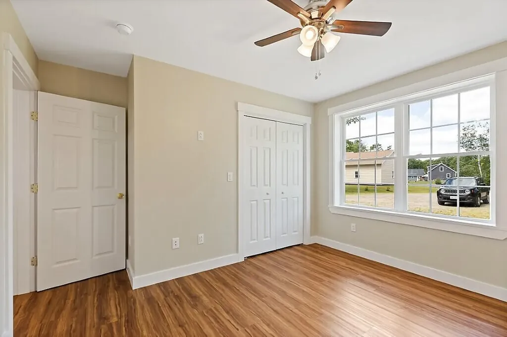 13 Chestnut Street Unity ME 04988