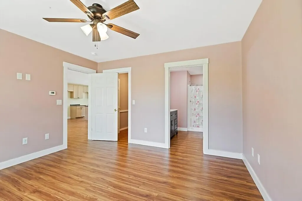 13 Chestnut Street Unity ME 04988