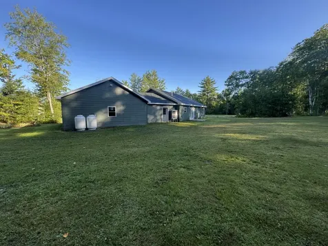13 Chestnut Street Unity ME 04988