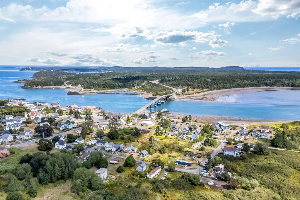 56 Washington Street Lubec ME 04652