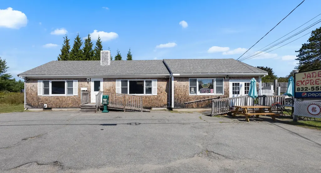 1530 Atlantic Highway Waldoboro ME 04572