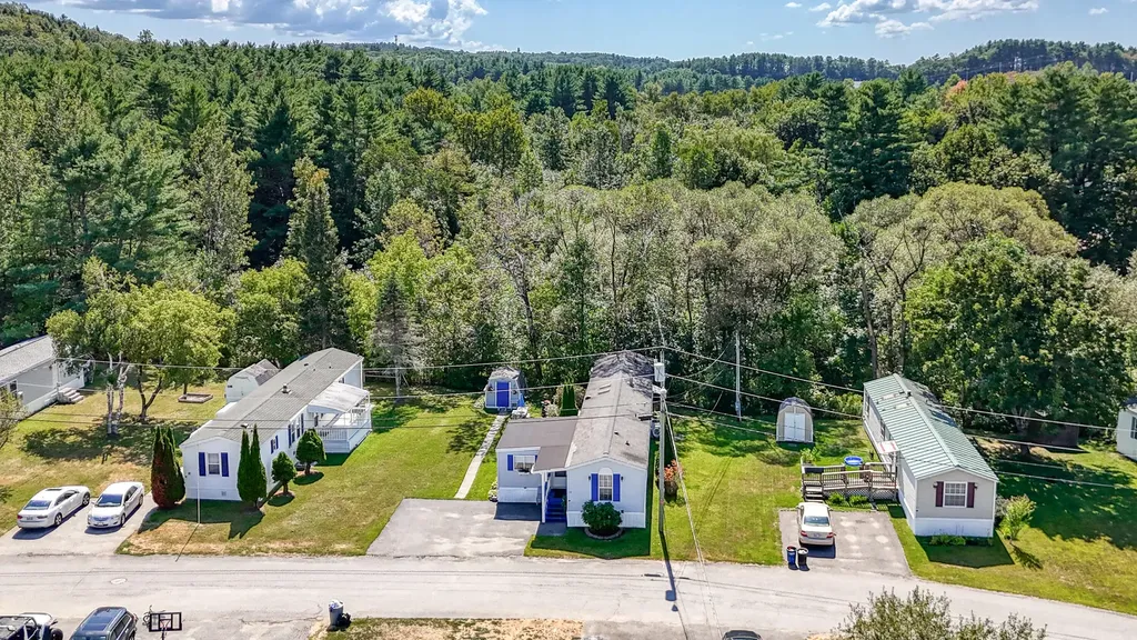 16 Garden Way Augusta ME 04330
