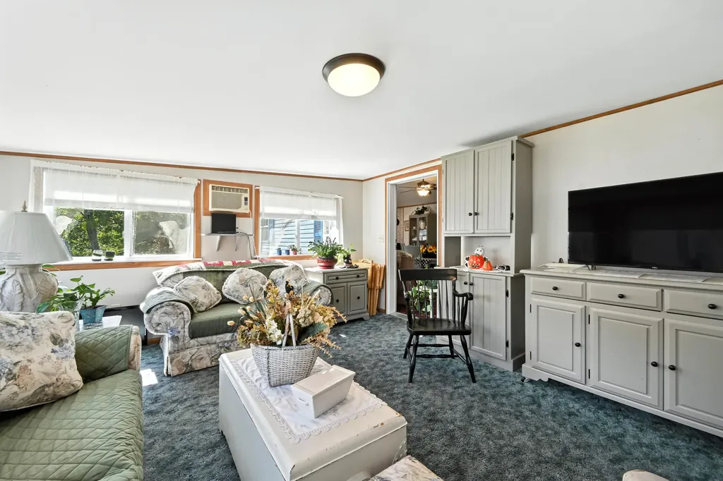 16 Garden Way Augusta ME 04330