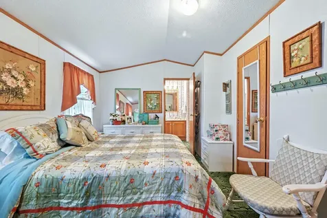16 Garden Way Augusta ME 04330