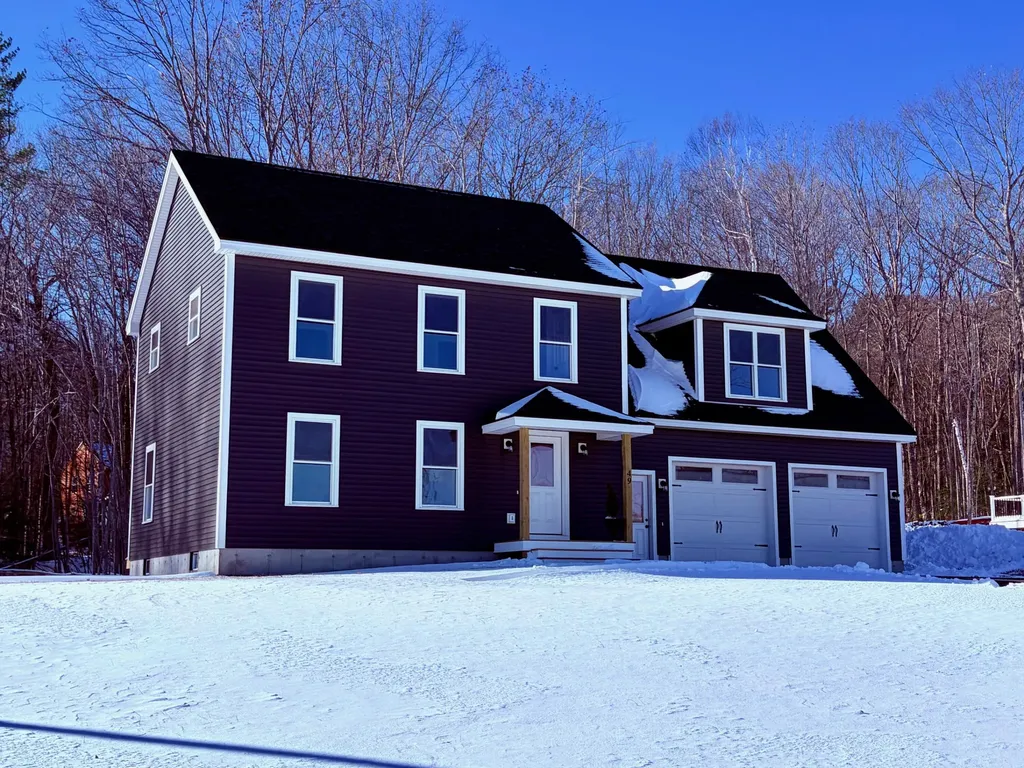 49 Woodbrey Lane Standish ME 04084