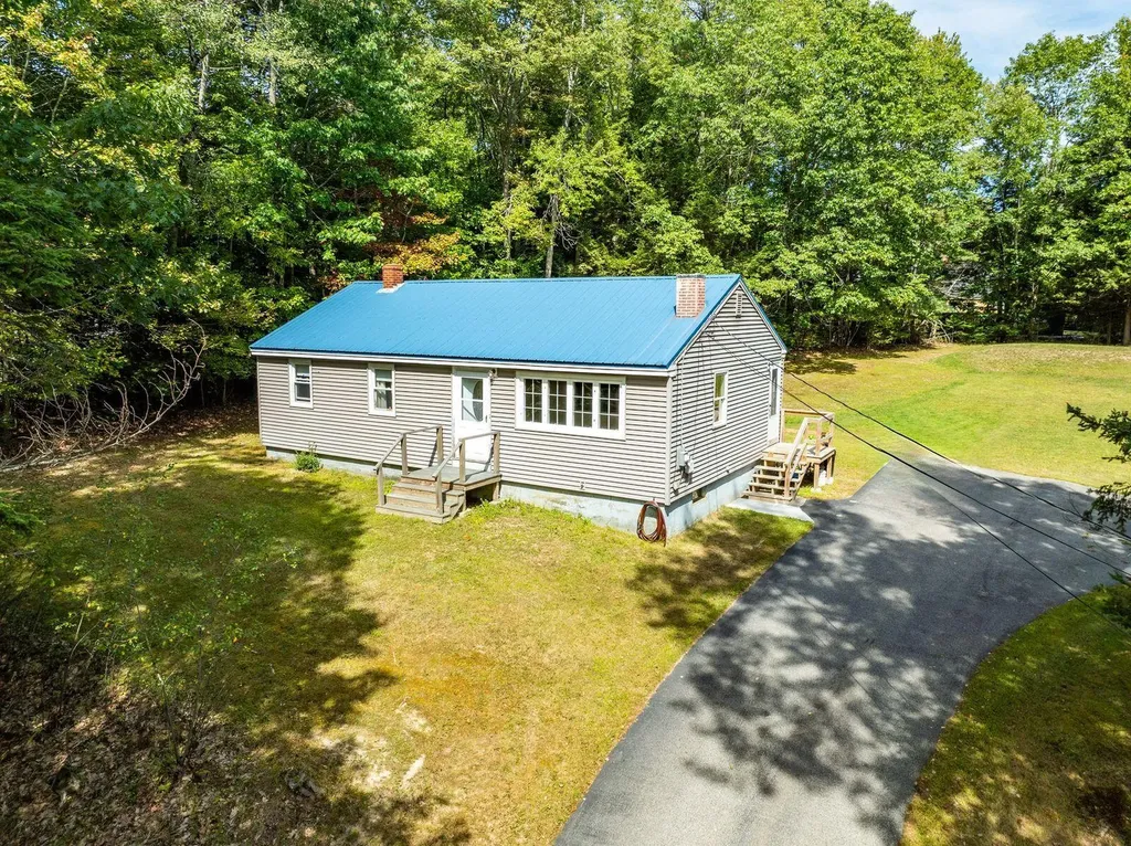 31 Sequoia Drive Freeport ME 04032