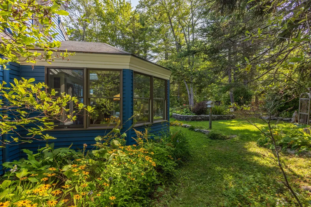 109 Mistic Avenue Rockport ME 04856