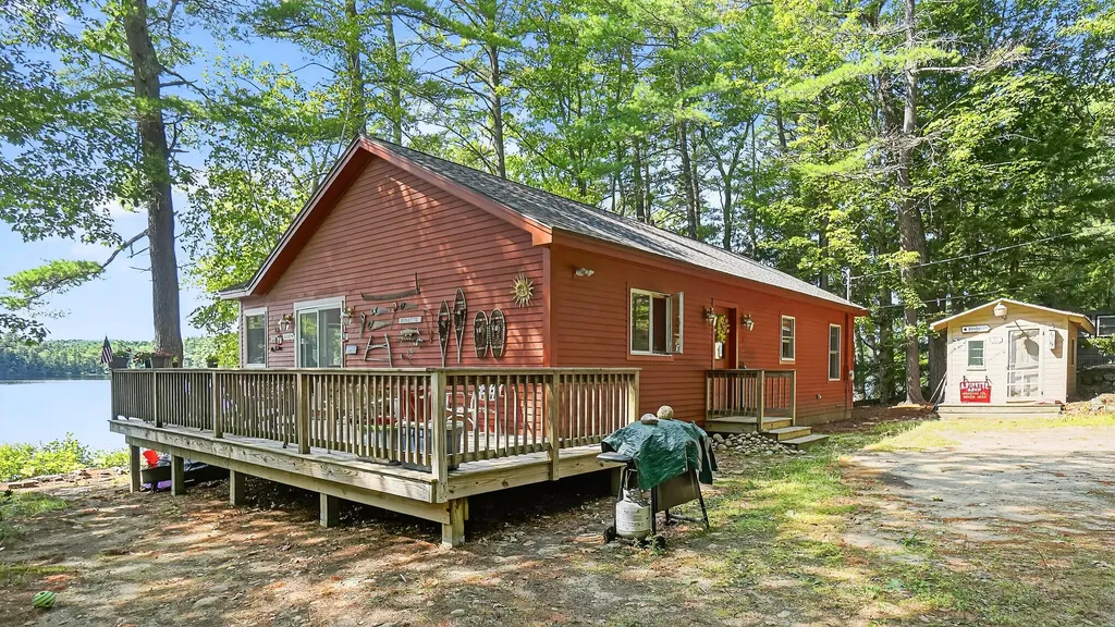 14 Golden Way New Gloucester ME 04260