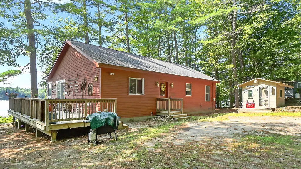 14 Golden Way New Gloucester ME 04260