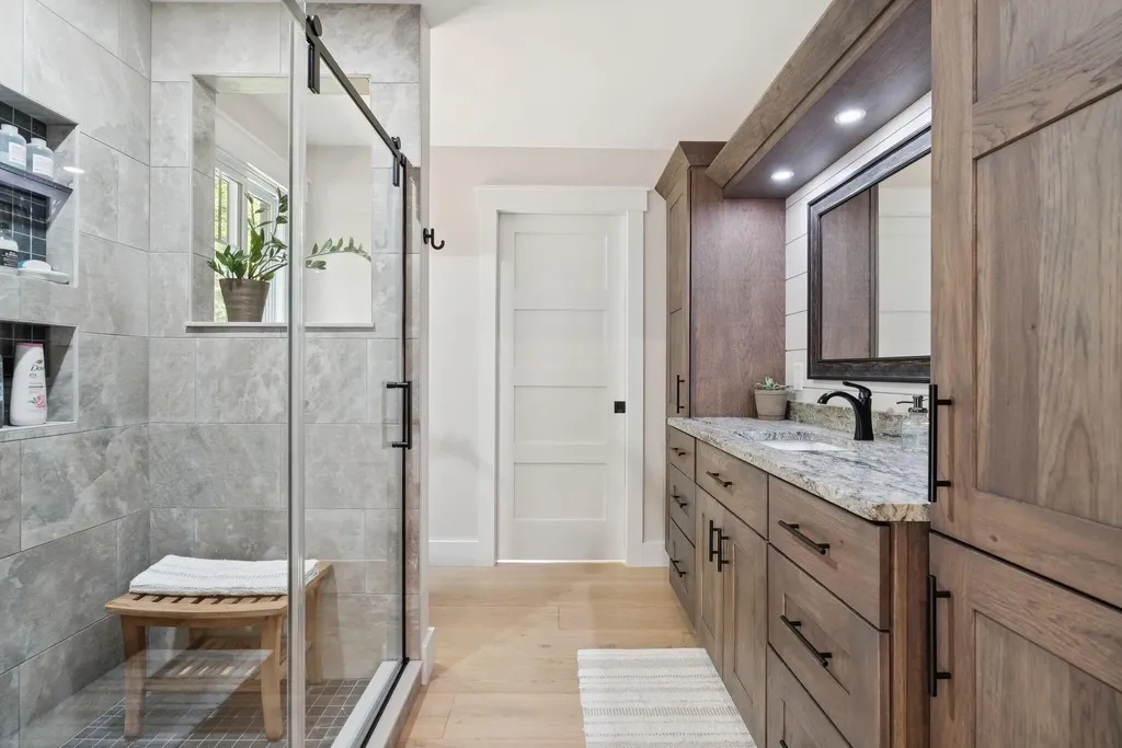 125 Whipporwill Drive Naples ME 04055