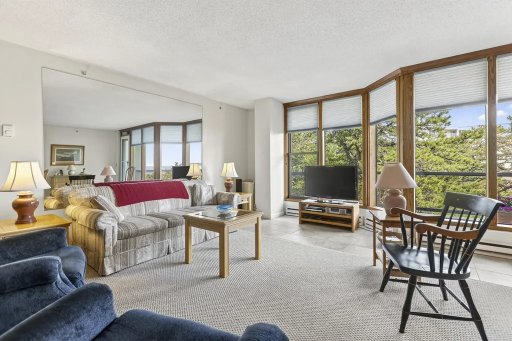 215 E Grand Avenue Old Orchard Beach ME 04064