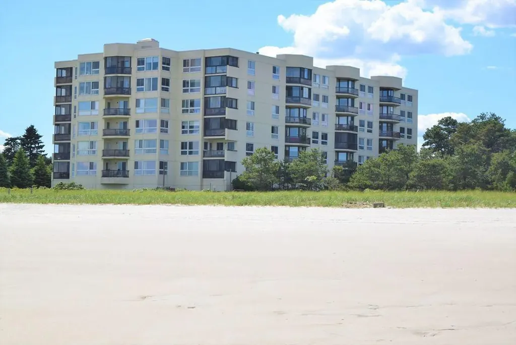 215 E Grand Avenue Old Orchard Beach ME 04064