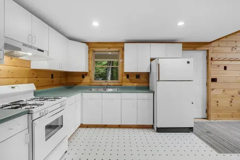 2 Cobble Hill Road Paris ME 04281