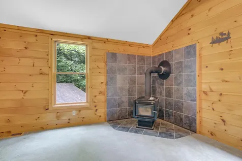 2 Cobble Hill Road Paris ME 04281