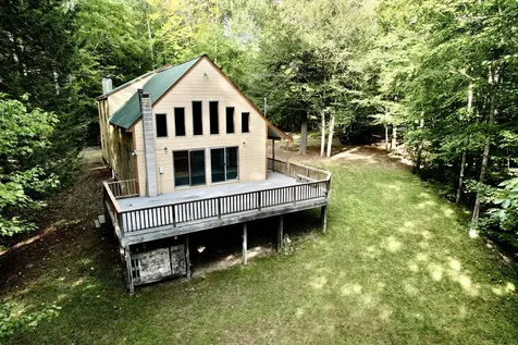 2 Cobble Hill Road Paris ME 04281