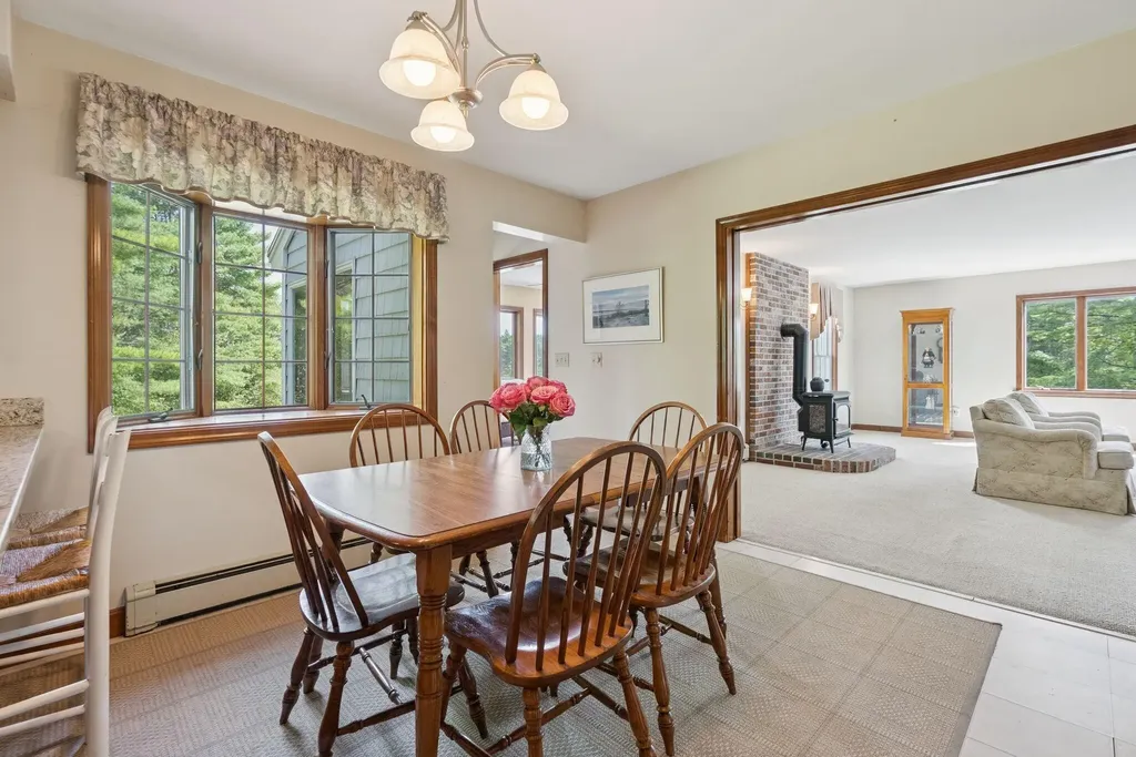 247 Ledge Road Yarmouth ME 04096