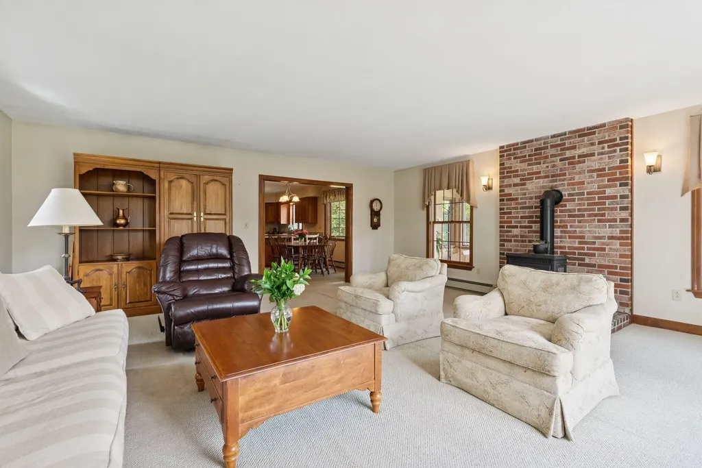 247 Ledge Road Yarmouth ME 04096