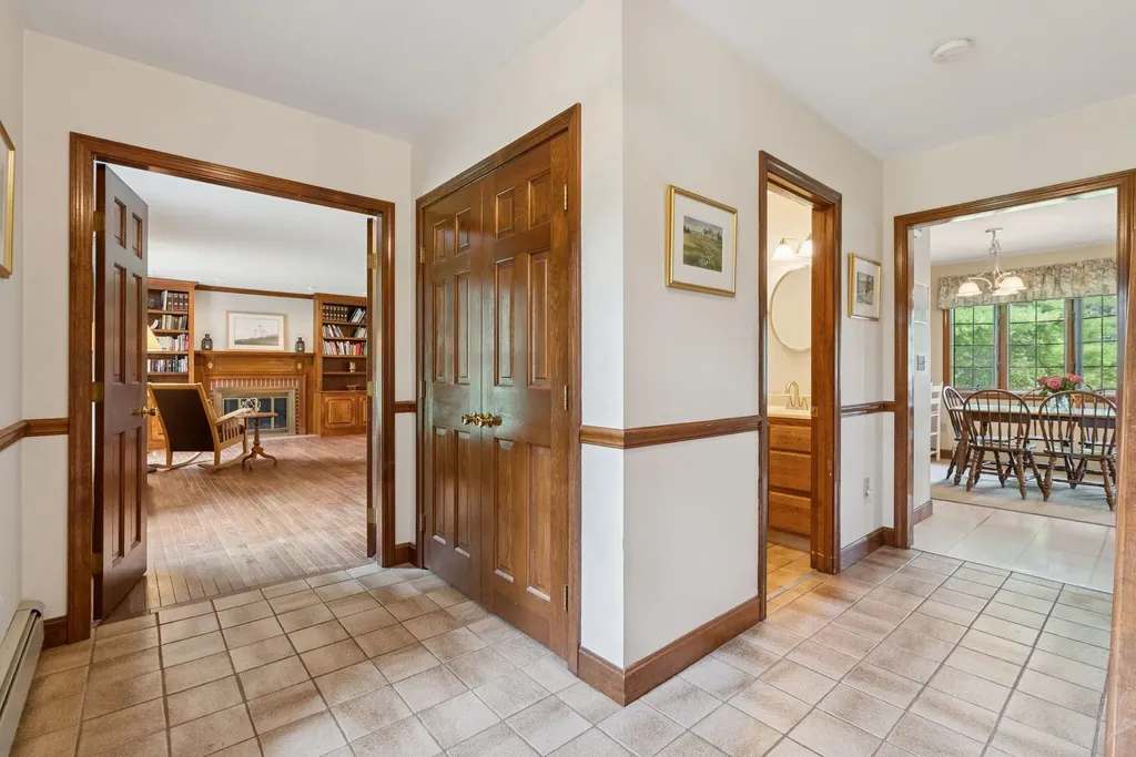 247 Ledge Road Yarmouth ME 04096