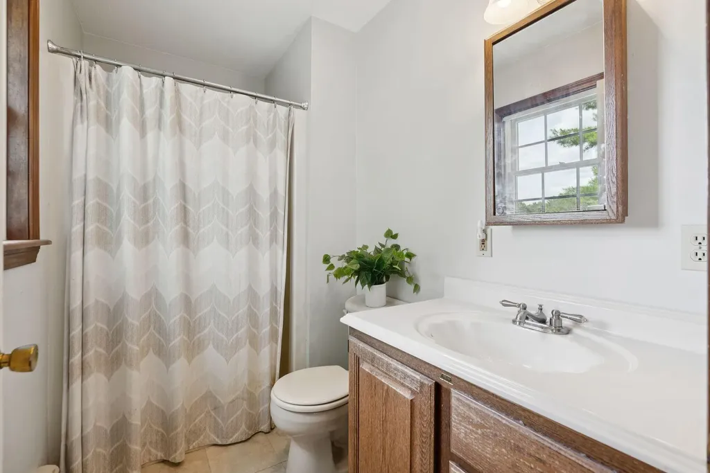 247 Ledge Road Yarmouth ME 04096